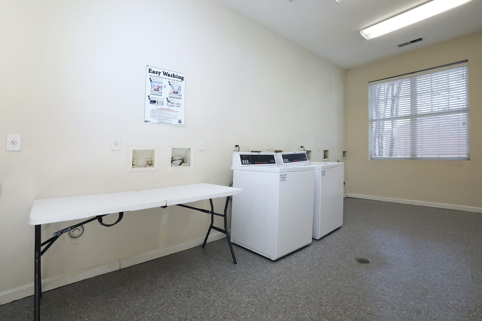 The Terraces & Highbury Court The Multifamily Advisory Group at